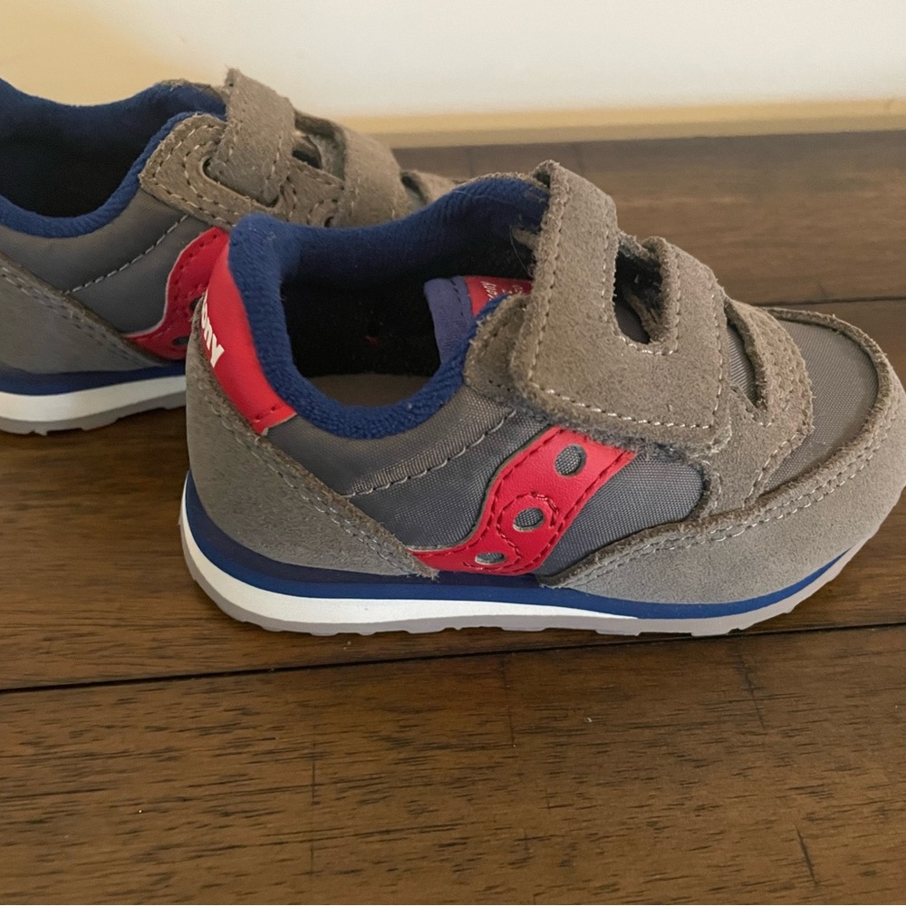Saucony Kids' Gray and Red Sneakers